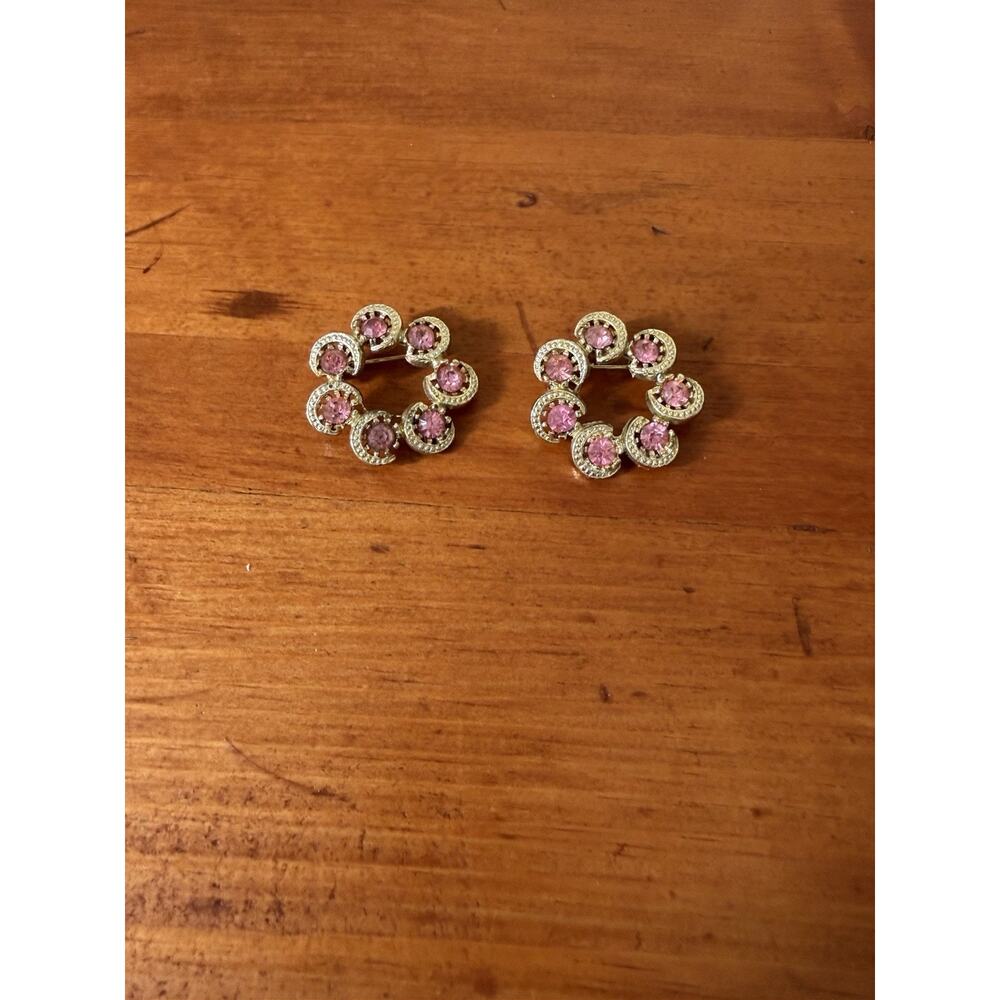 Vintage Pink Rhinestone Gold-Tone Wreath Brooches Pair Circle Mid Century Pins